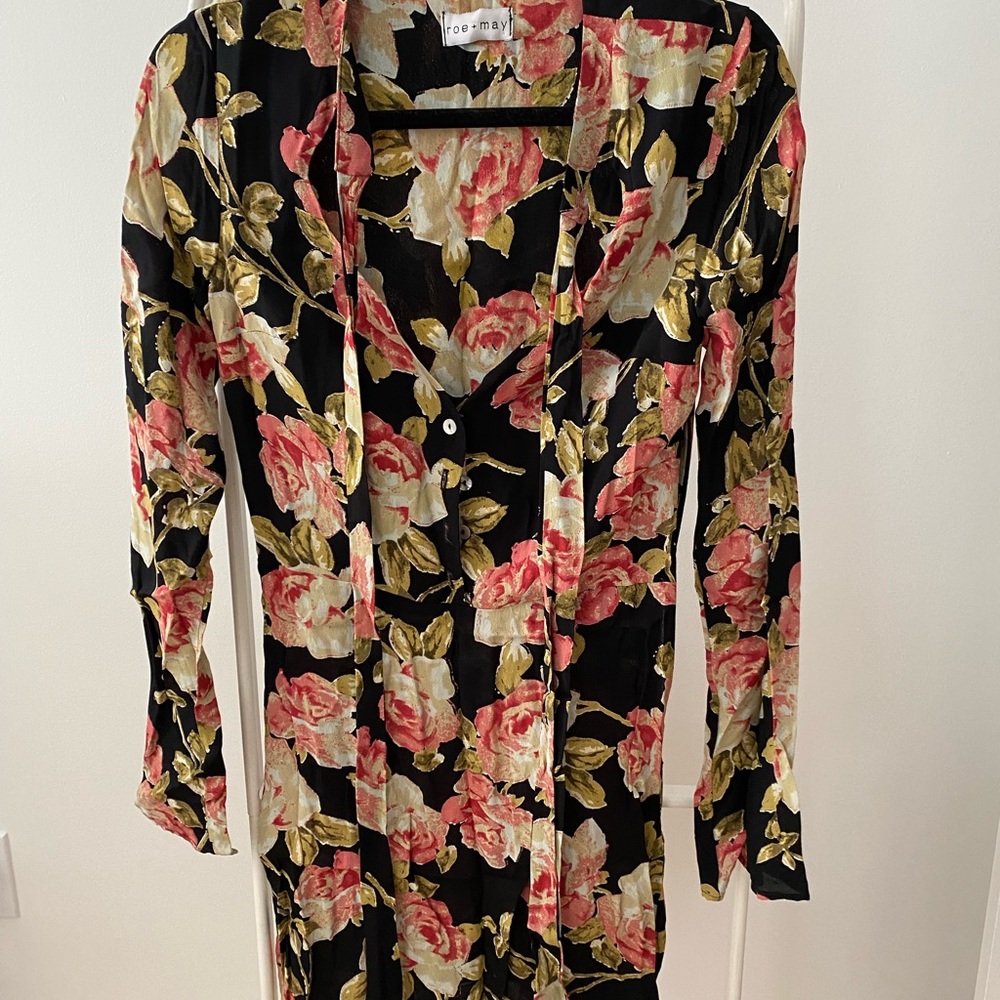 roe + may long sleeve mini dress